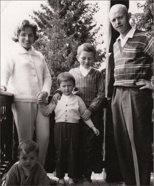 Анн и Серж с детьми в Швейцарии 1960 год