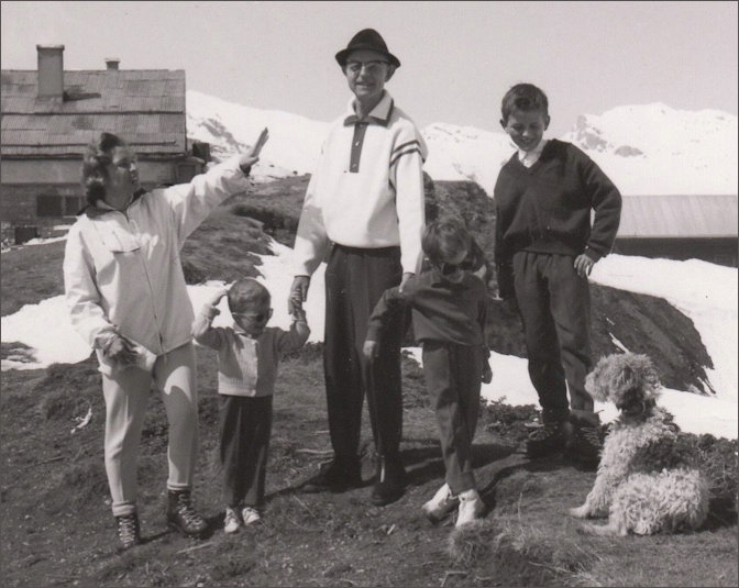 Анн и Серж с детьми в Швейцарии 1960 год